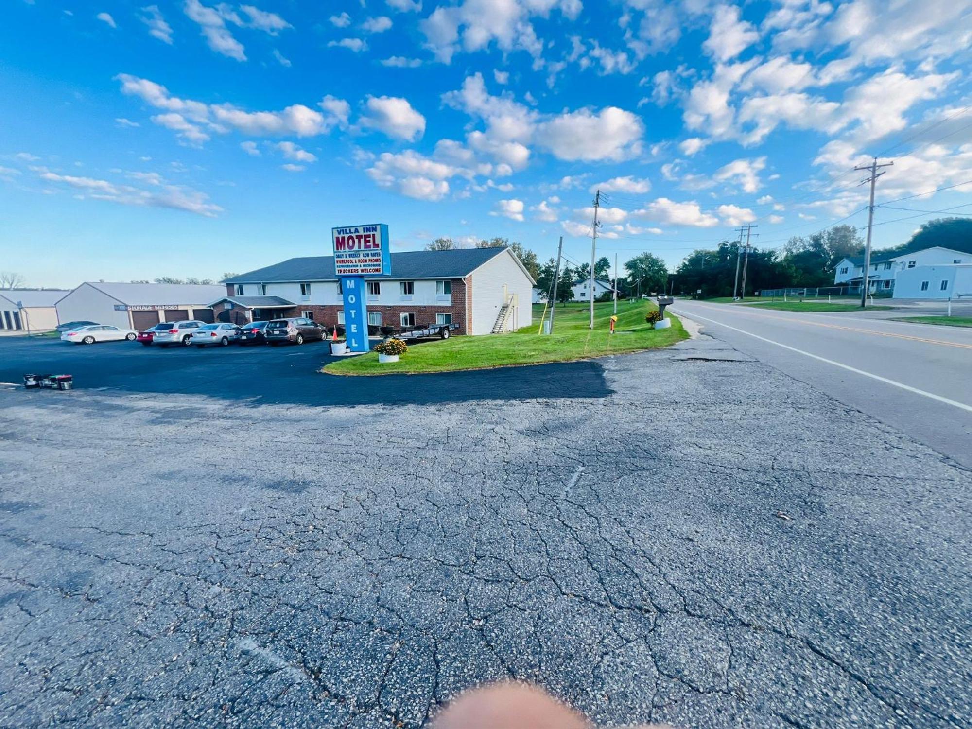 Villa Inn Motel Near Hwy 12 Wi Capital O Fort Atkinson Exterior foto