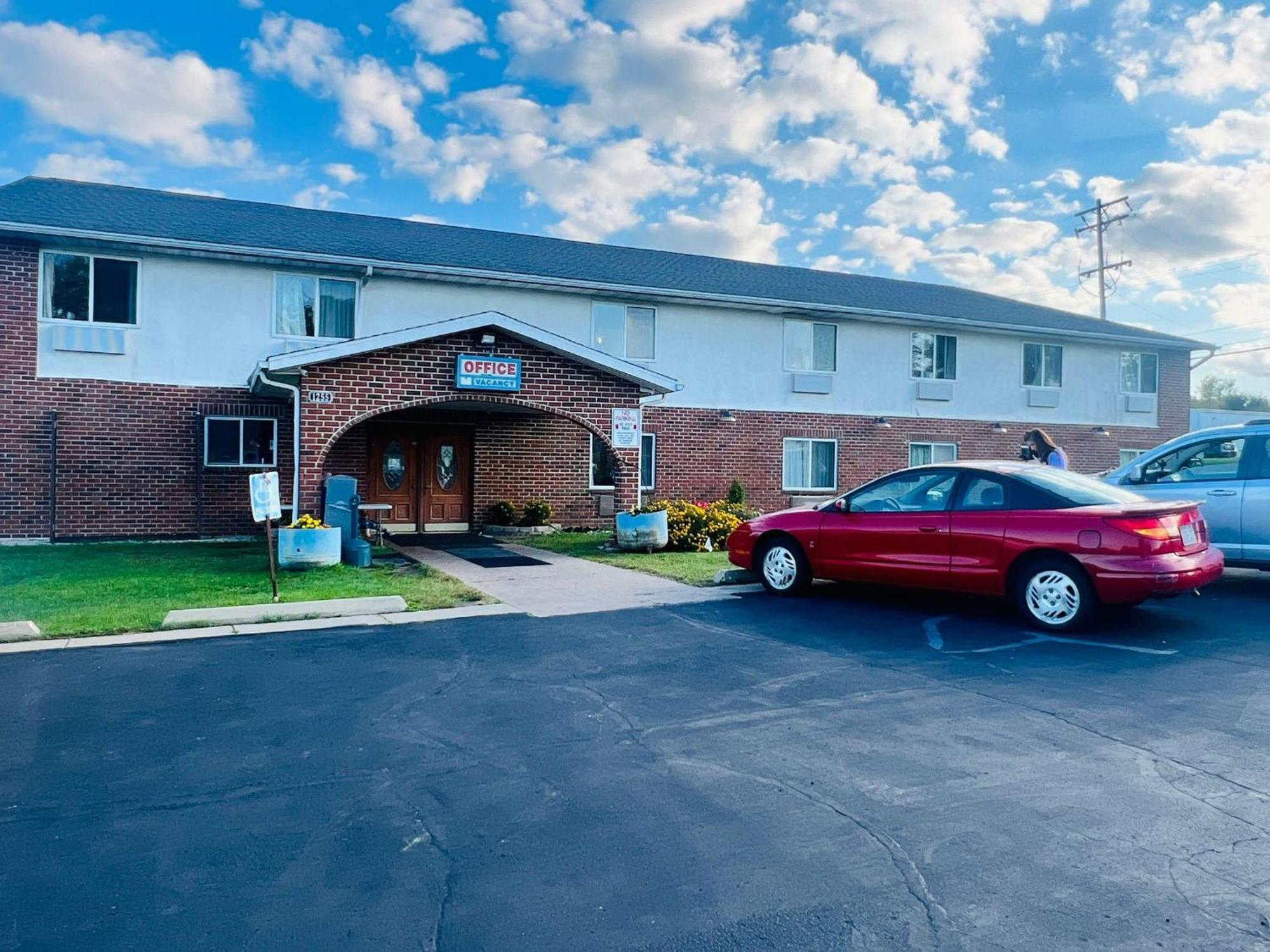 Villa Inn Motel Near Hwy 12 Wi Capital O Fort Atkinson Exterior foto